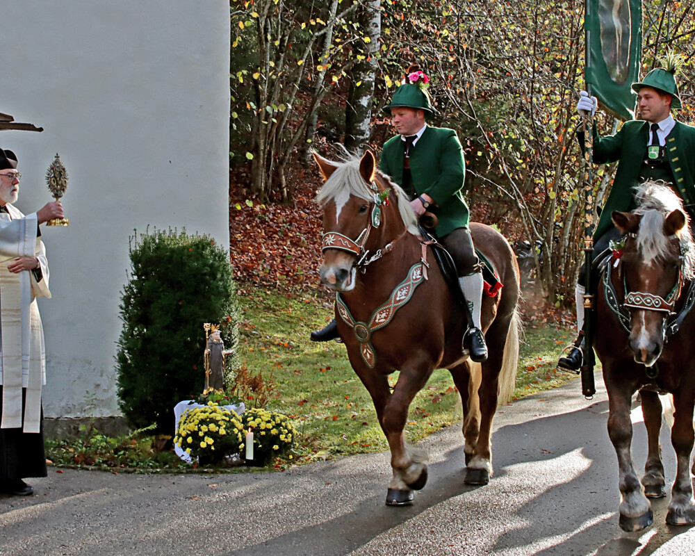 traditoneller Leonhardi Ritt in Lenggries